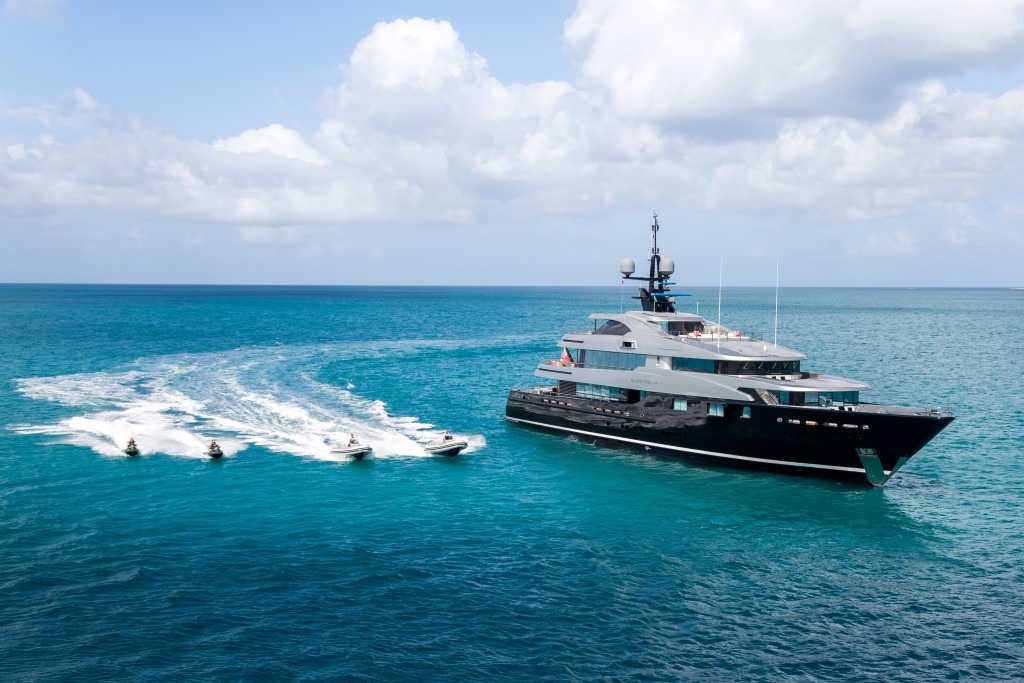 Yacht SLIPSTREAM, CMN CHARTERWORLD Luxury Superyacht Charters